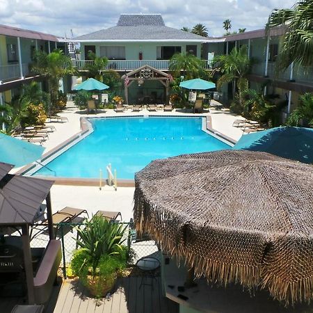 Island House Resort Hotel セント・ピート・ビーチ エクステリア 写真
