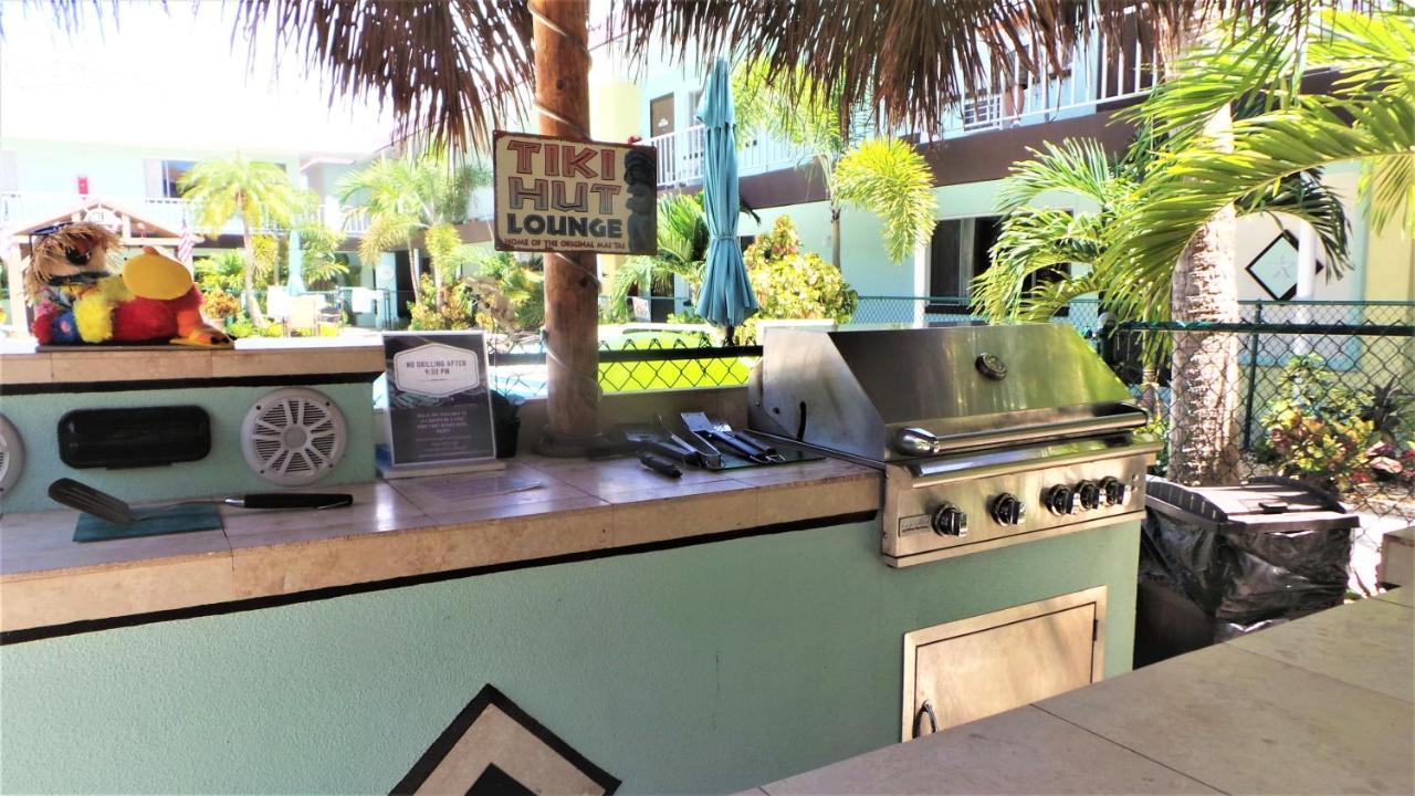Island House Resort Hotel セント・ピート・ビーチ エクステリア 写真
