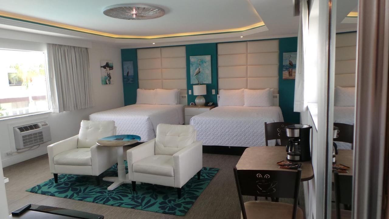 Island House Resort Hotel セント・ピート・ビーチ エクステリア 写真