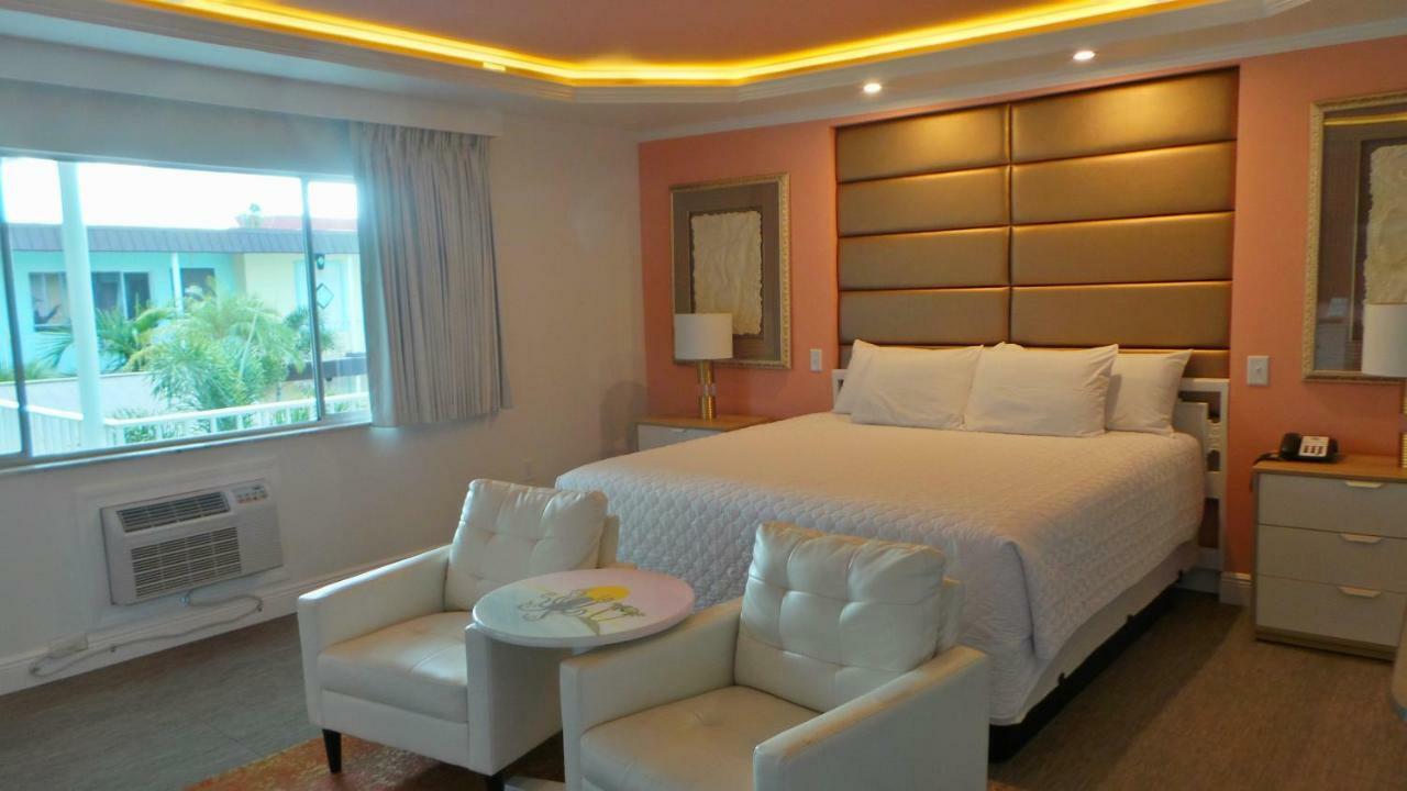 Island House Resort Hotel セント・ピート・ビーチ エクステリア 写真